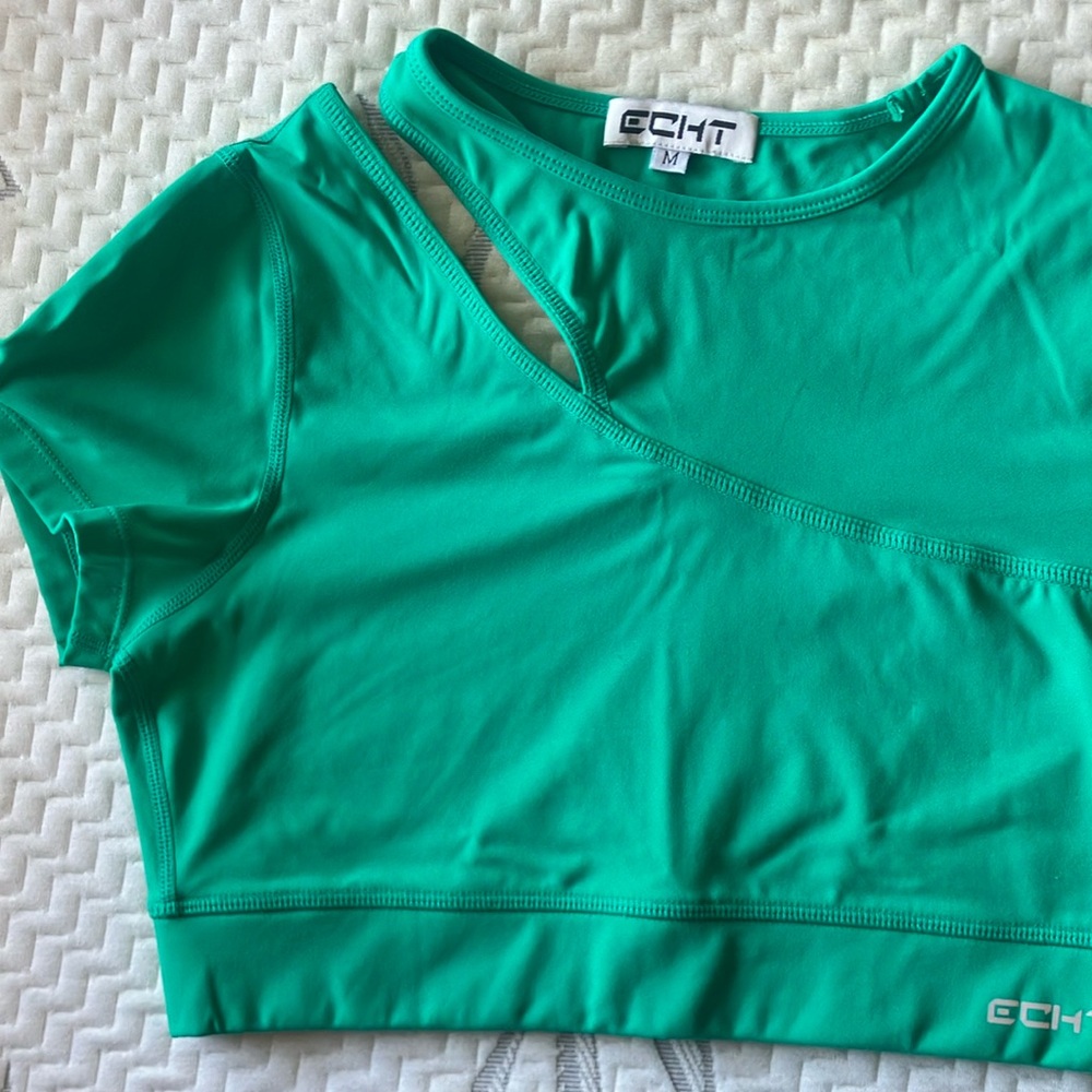 ECHT Women's Vibrant Green Crop Top